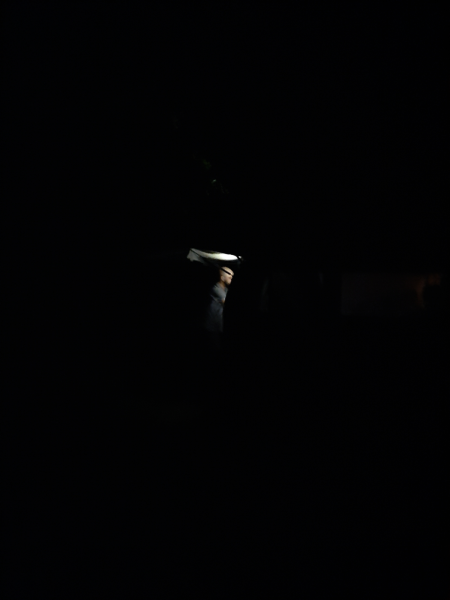 Person im Dunkeln, Fotografie Ada Hauser