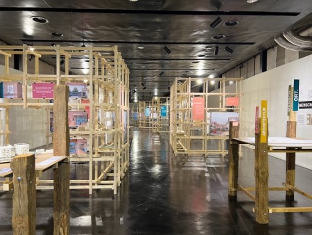 modulares Ausstellungsdesign aus Holz, studio magic