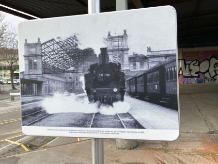 Historisches Foto einer Lokomotive um 1950 am Nordwestbahnhof