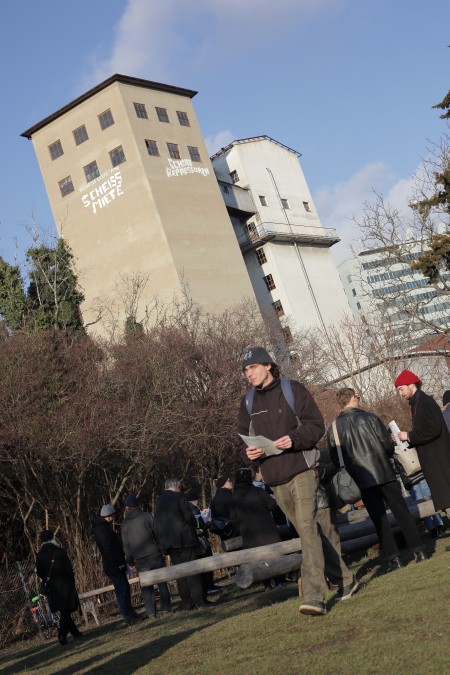 Foto- und Flugplattaktion gegen den Abriss der Rösselmühle in Graz, 2023