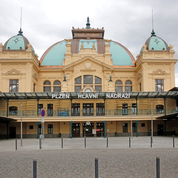 Pilsen Bahnhof, Tschechische Stadt, ©Adolph Stiller 