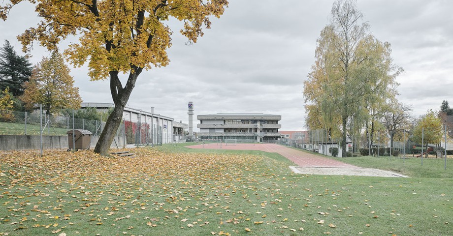 Außenansicht, Mittelschule Weiz, Architektur Viktor Hufnagl, 1968, Foto 2020